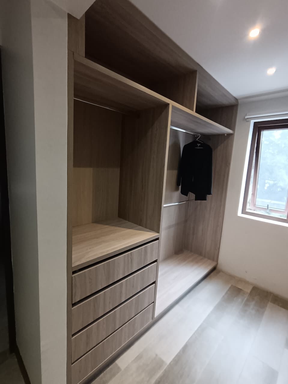 Proyecto de dormitorio y closet 2